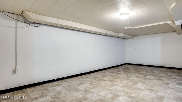 6917 Triangle Dr, Louisville, KY 40214 - photo 25