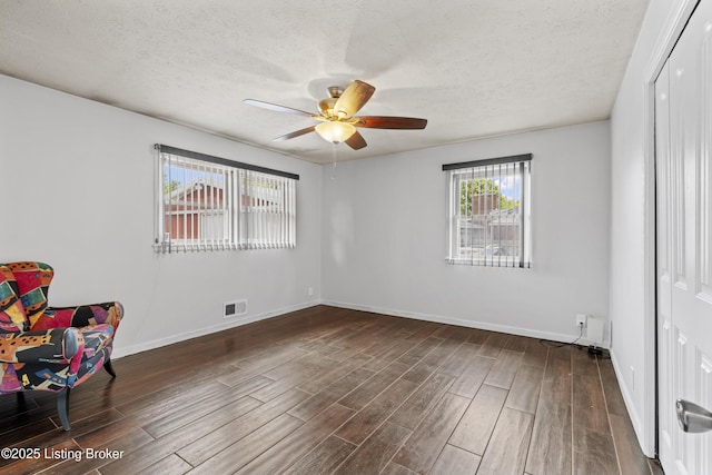 6607 Broadhale Dr, Louisville, KY 40291 - photo 39