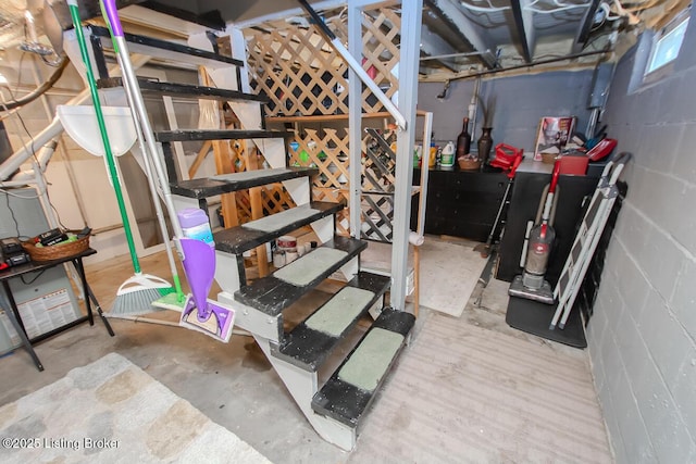 129 E Park Pl, Jeffersonville, IN 47130 - unfinished basement featuring concrete block wall