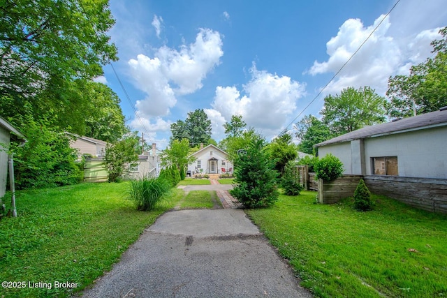 129 E Park Pl, Jeffersonville, IN 47130 - view of yard