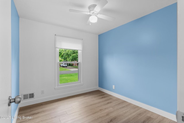 4900 Glenna Way, Louisville, KY 40219 - empty room with wood finished floors and a ceiling fan