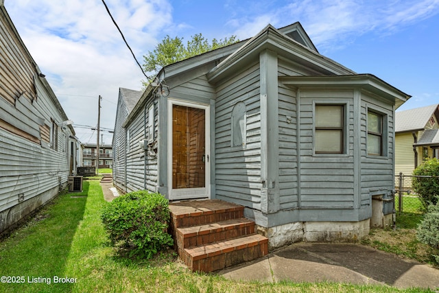 1738 W Gaulbert Ave, Louisville, KY 40210 - photo 1
