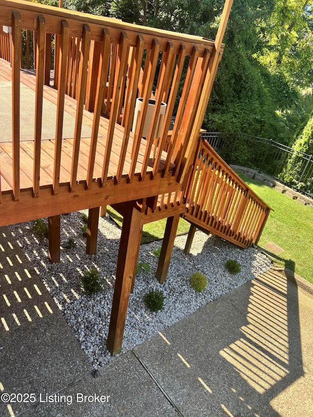 6011 Windsong Ct, Louisville, KY 40207 - view of wooden deck