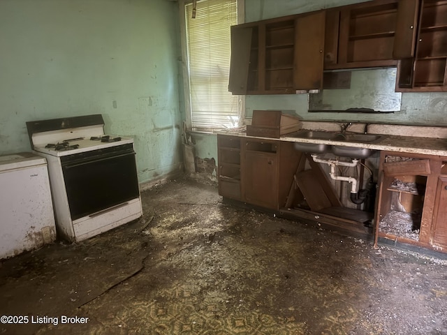 2617 Bank St, Louisville, KY 40212 - kitchen featuring gas range gas stove and open shelves