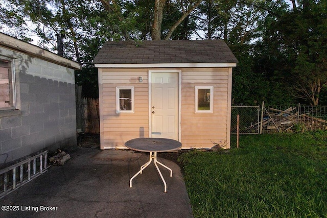 5709 Midnight Ln, Louisville, KY 40229 - view of outbuilding