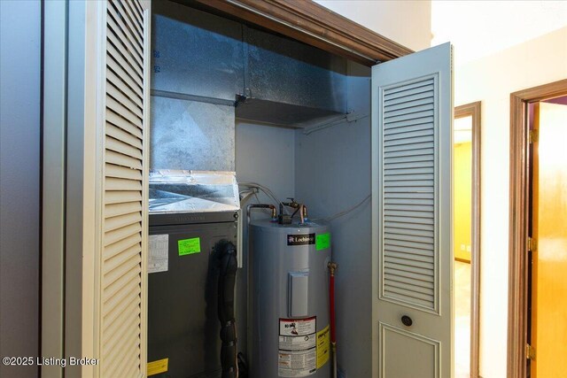 5709 Midnight Ln, Louisville, KY 40229 - utilities with water heater