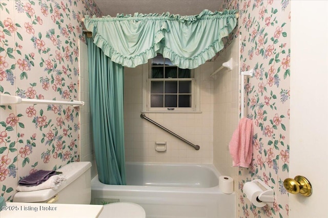 5709 Midnight Ln, Louisville, KY 40229 - full bathroom featuring shower / bath combination with curtain and wallpapered walls