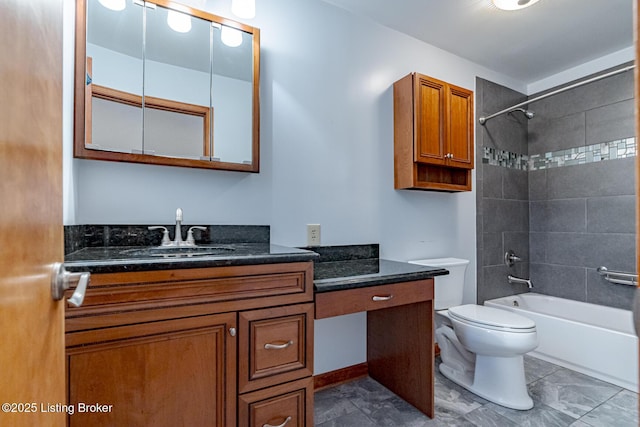 520 Ponder Dr, Shelbyville, KY 40065 - full bathroom with vanity and shower / washtub combination