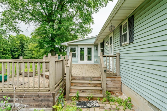 520 Ponder Dr, Shelbyville, KY 40065 - wooden deck featuring french doors