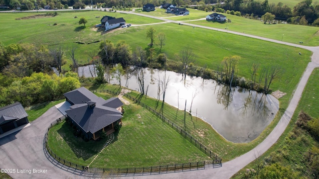 120 Lakelynn Ln, Shelbyville, KY 40065 - aerial view of property and surrounding area featuring a nearby body of water and rural landscape