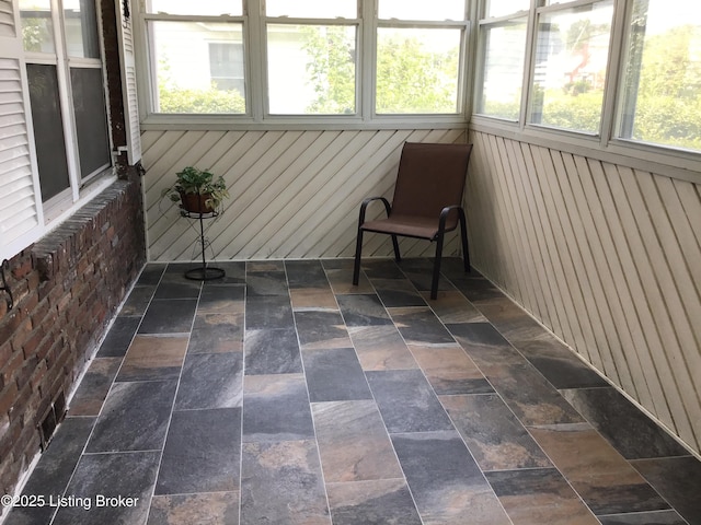 1852 Cypress St, Louisville, KY 40210 - view of sunroom / solarium