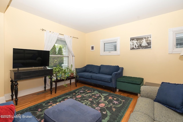 2309 Payne St, Louisville, KY 40206 - living area with wood finished floors