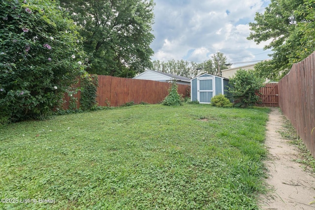 2309 Payne St, Louisville, KY 40206 - fenced backyard featuring a shed