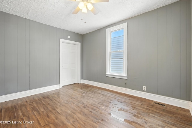 739 Heywood Ave, Louisville, KY 40208 - photo 28