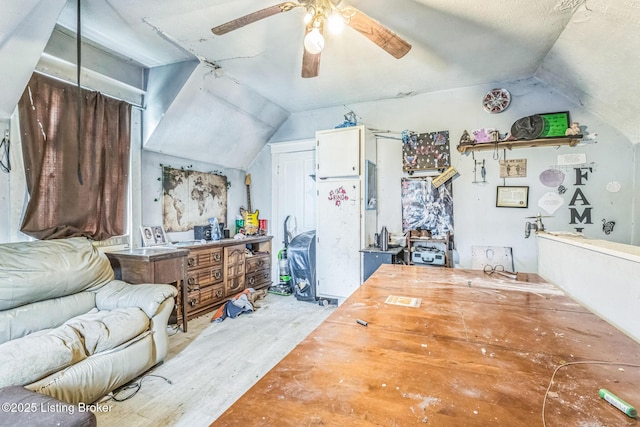 204 W High St, Springfield, KY 40069 - photo 11