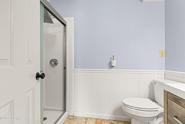 10505 Kovats Ct, Louisville, KY 40223 - full bath featuring wainscoting, a shower stall, and vanity