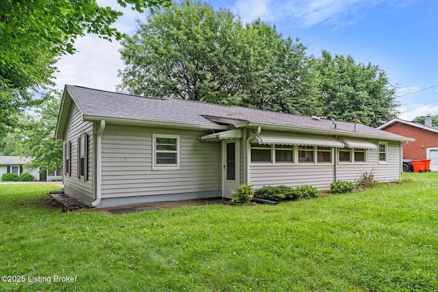 85 Joseph Ave, Cecilia, KY 42724 - view of front facade with a front lawn and roof with shingles