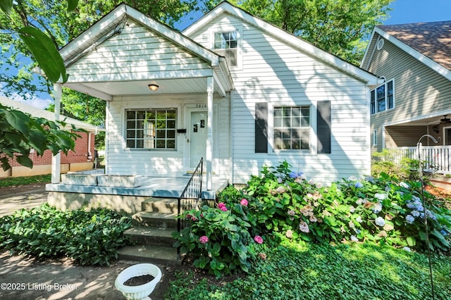 3010 Meade Ave, Louisville, KY 40217 - view of front of property featuring a porch
