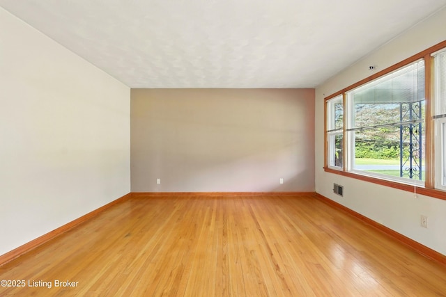 370 Octagon Ave, Louisville, KY 40229 - photo 4