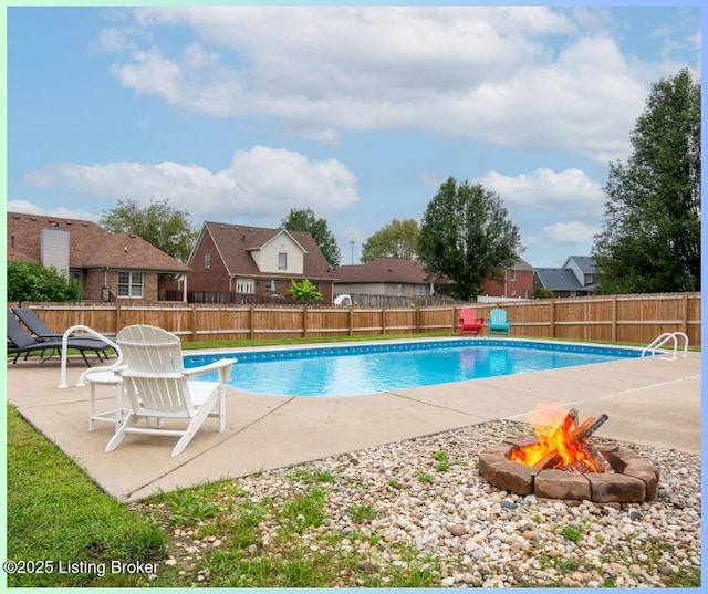 5613 Grandel Blvd, Louisville, KY 40258 - view of pool featuring a patio, an outdoor fire pit, a fenced backyard, and a residential view