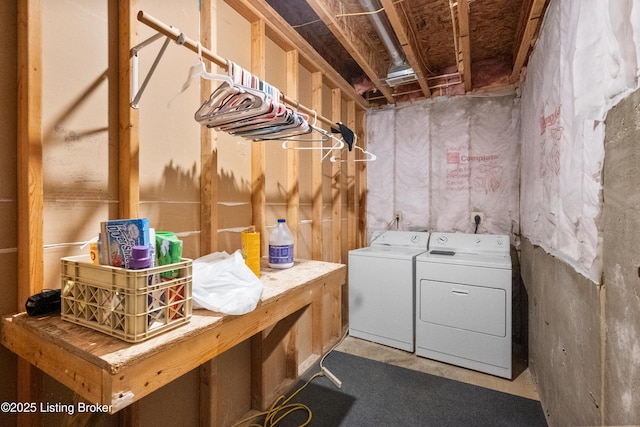 1126 Lagrange Rd, New Castle, KY 40050 - laundry area with washing machine and clothes dryer