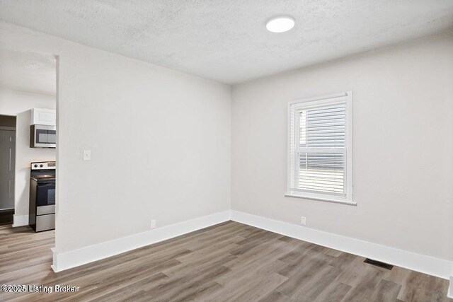 107 N 38th St, Louisville, KY 40212 - photo 9