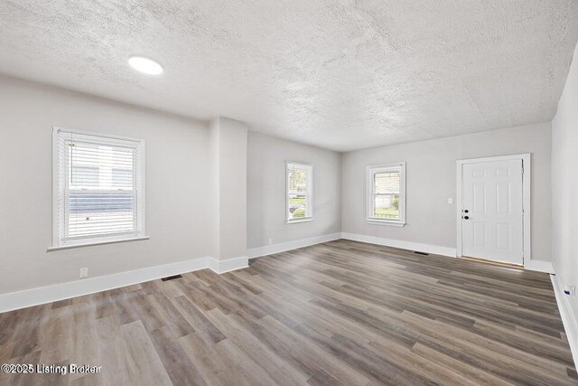 107 N 38th St, Louisville, KY 40212 - photo 10
