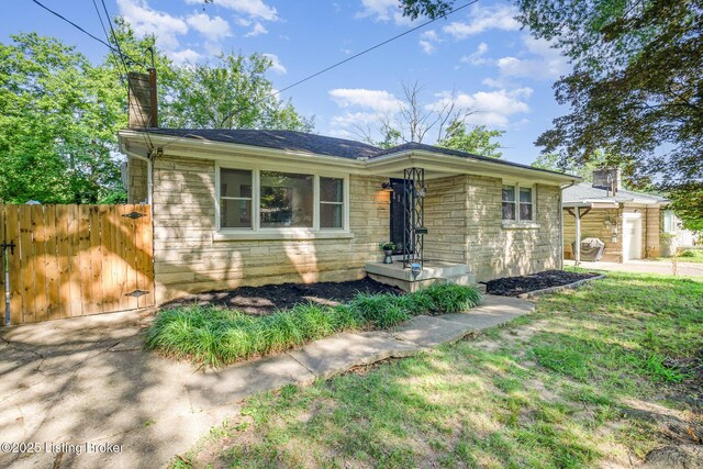 6702 Norway Dr, Louisville, KY 40214 - photo 2