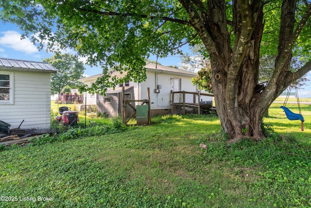 1255 Holy Cross Rd, Loretto, KY 40037 - view of green lawn