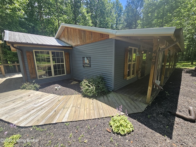 409 Woodhaven Ln, Leitchfield, KY 42754 - view of wooden deck