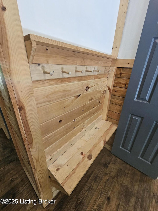 409 Woodhaven Ln, Leitchfield, KY 42754 - detailed view of wood finished floors