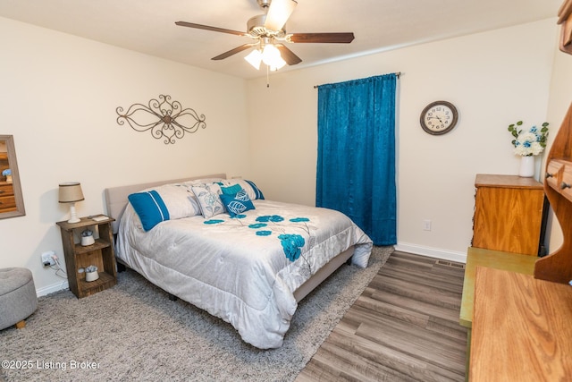 414 Turnberry Ct, Vine Grove, KY 40175 - bedroom with ceiling fan and wood finished floors