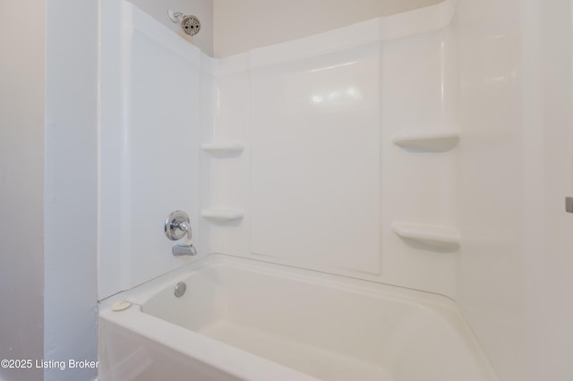 5105 Kilmer Blvd, Louisville, KY 40213 - bathroom featuring bathtub / shower combination