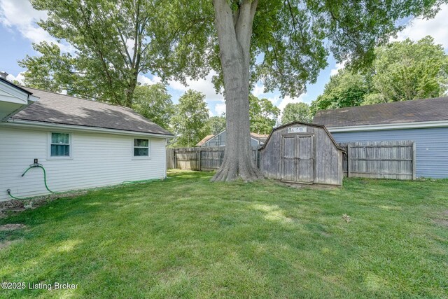 9217 Cavalcade Ave, Louisville, KY 40272 - photo 27