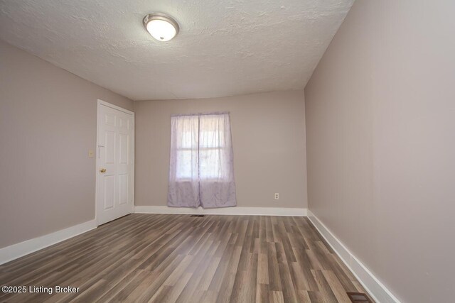 4416 Cane Run Rd, Louisville, KY 40216 - photo 16