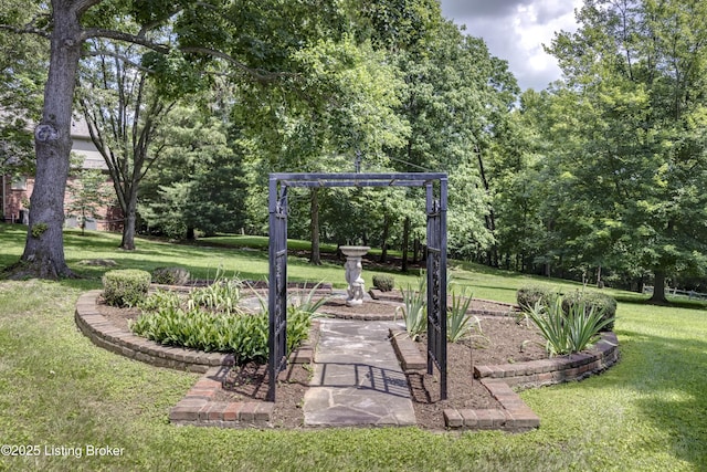 7202 Doe Crest Ct, Prospect, KY 40059 - view of green lawn