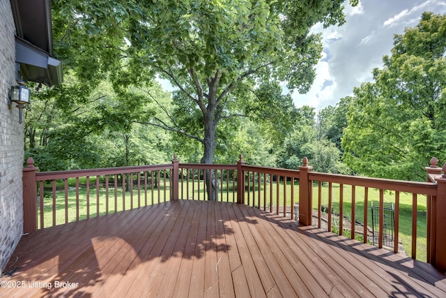 7202 Doe Crest Ct, Prospect, KY 40059 - wooden terrace featuring a lawn