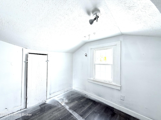 1407 Berry Blvd, Louisville, KY 40215 - photo 17