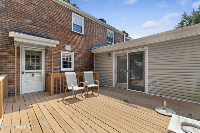 2628 Landor Ave, Louisville, KY 40205 - view of wooden terrace