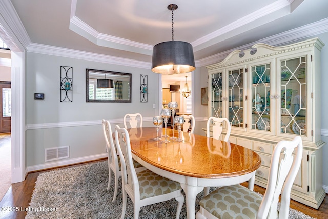 17503 Polo Run Ln, Louisville, KY 40245 - dining room featuring wood finished floors and crown molding
