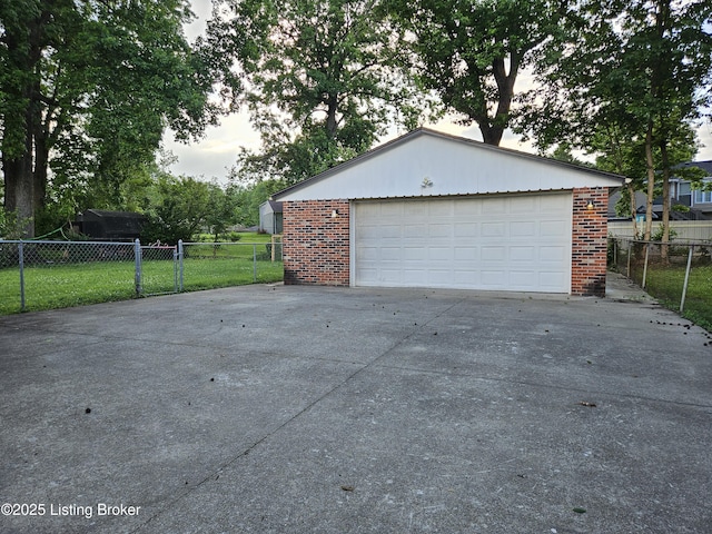 7928 Nottoway Cir, Louisville, KY 40214 - photo 4