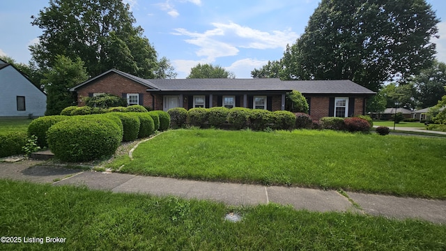 2804 Creekside Dr, Louisville, KY 40241 - ranch-style home featuring brick siding and a front yard