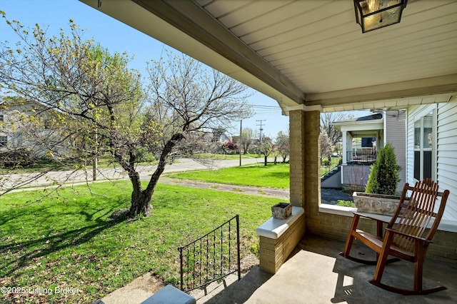 702 W Woodlawn Ave, Louisville, KY 40215 - photo 2
