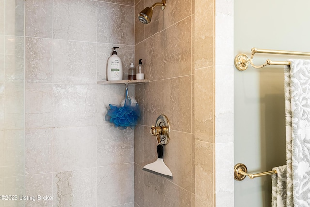15018 Forest Oaks Dr, Louisville, KY 40245 - bathroom view of tiled shower