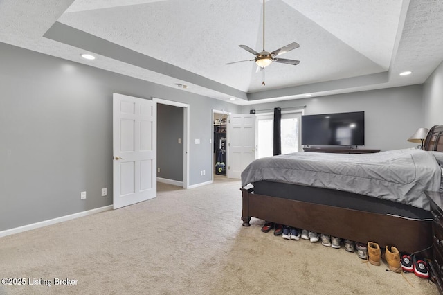 236 Running Creek Dr, Shepherdsville, KY 40165 - bedroom featuring a raised ceiling, a textured ceiling, carpet flooring, a spacious closet, and recessed lighting