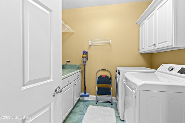 3111 Ridgemoor Ct, Prospect, KY 40059 - laundry area featuring cabinet space and washing machine and dryer