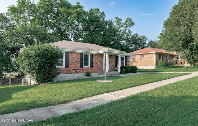 517 Oak Leaf Dr, La Grange, KY 40031 - ranch-style home featuring brick siding