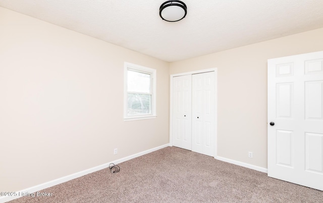 517 Oak Leaf Dr, La Grange, KY 40031 - unfurnished bedroom featuring carpet flooring and a closet