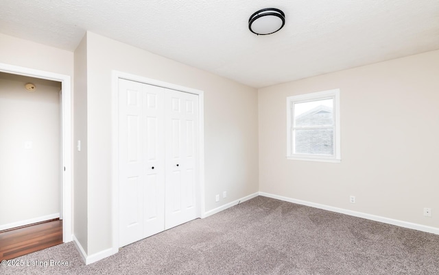 517 Oak Leaf Dr, La Grange, KY 40031 - unfurnished bedroom featuring carpet floors and a closet