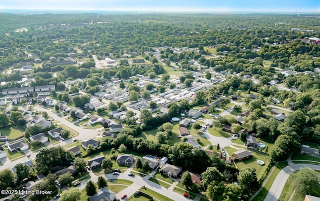 517 Oak Leaf Dr, La Grange, KY 40031 - aerial view of property and surrounding area featuring nearby suburban area